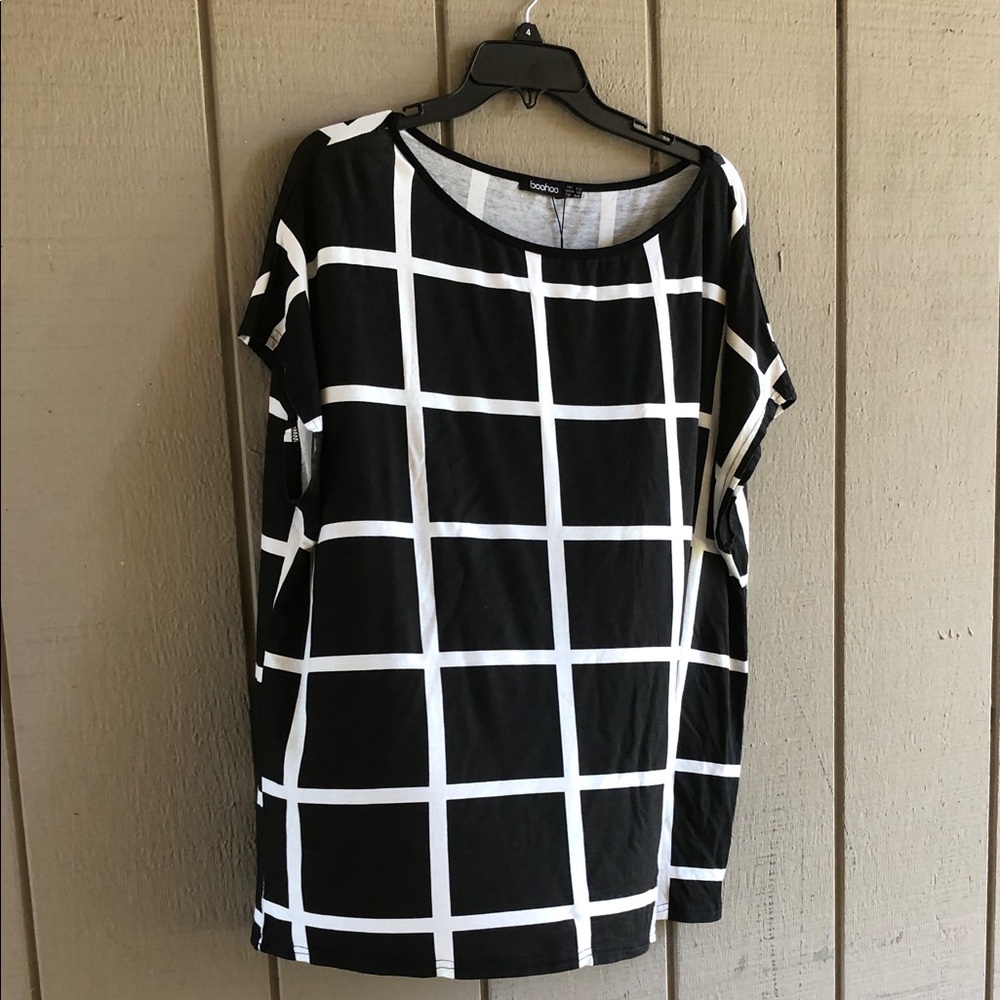 Boohoo Black & White Windowpane Short Sleeve Tee
